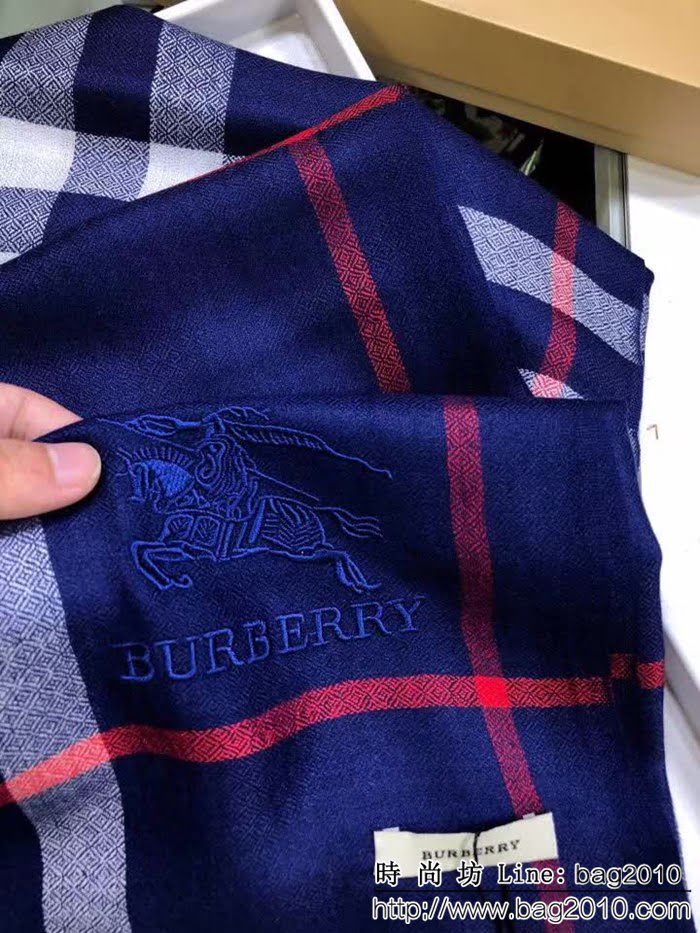 BURBERRY巴寶莉經典格 鑽石紋羊毛圍巾  LLWJ6840